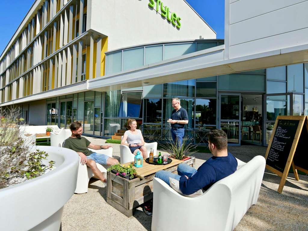 Ibis Budget Nantes Reze Aeroport Екстер'єр фото