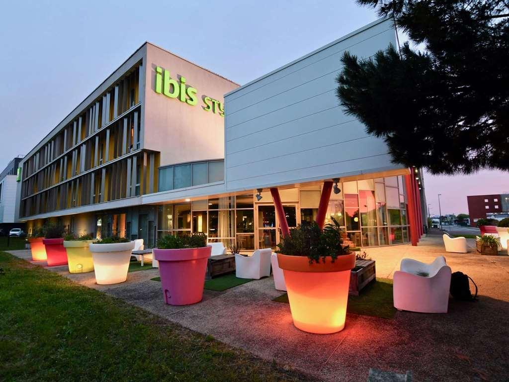 Ibis Budget Nantes Reze Aeroport Екстер'єр фото